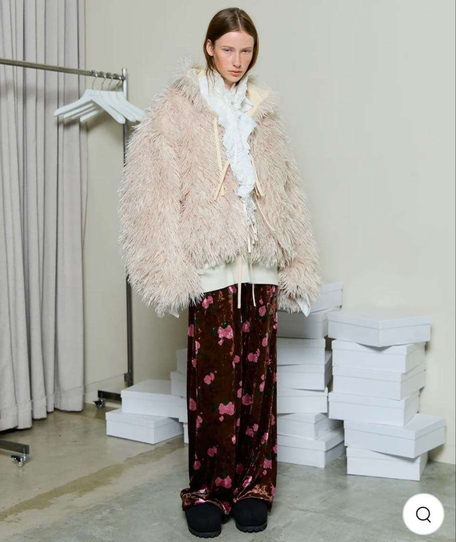 【新品未着用】メゾンスペシャル　ベージュ ファーコート フード付き