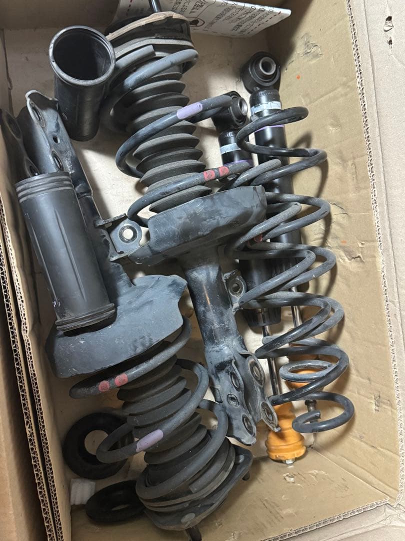 50プリウス 純正足回りセット サスペンション一式