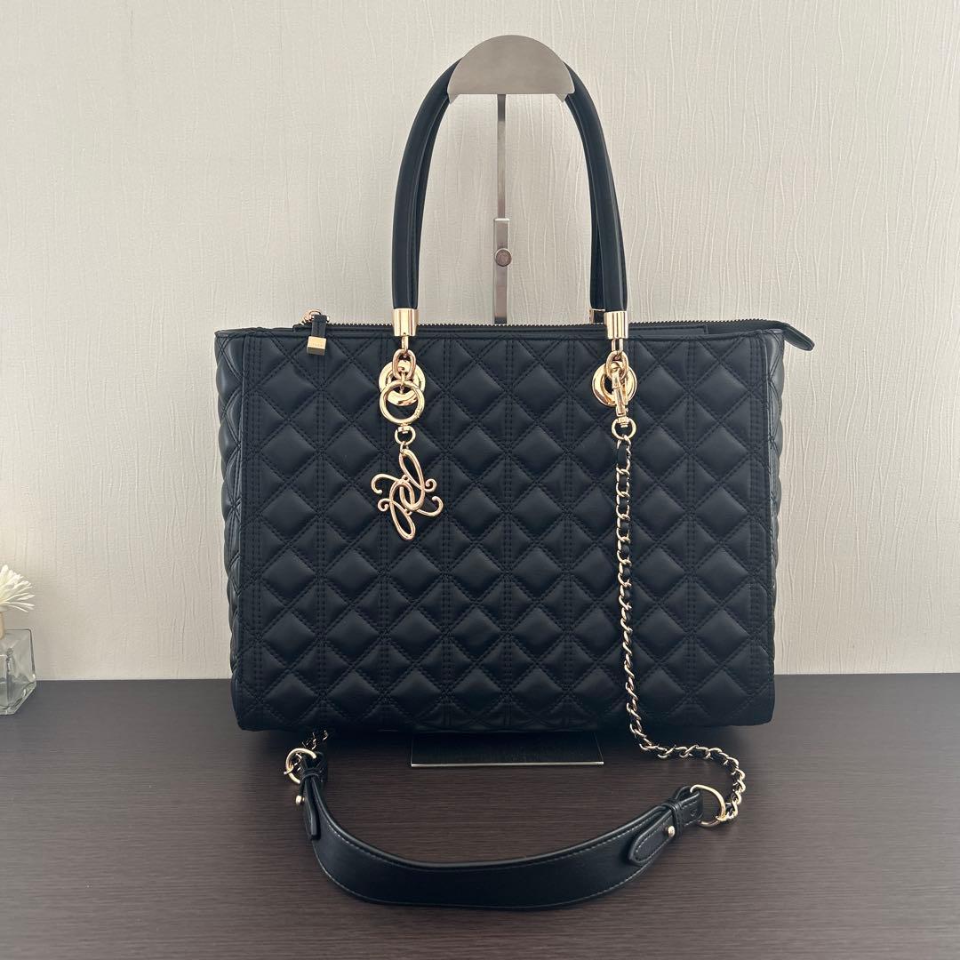 新品　ランダ RANDA 2WAYキルティンラージバック ブラック A4対応