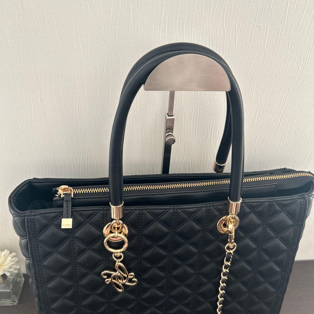 新品　ランダ RANDA 2WAYキルティンラージバック ブラック A4対応