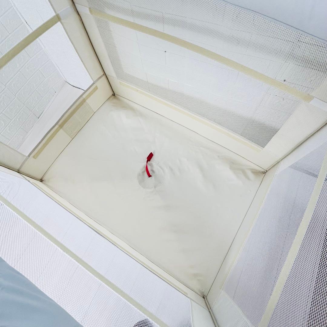 極美品　アップリカ　ココネルエアー AB　ホワイトグレー　ベビーベッド　使用僅か