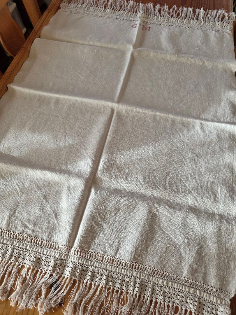 フランスアンティーク　手織りリネン　フリンジ付きクロス G.M刺繍