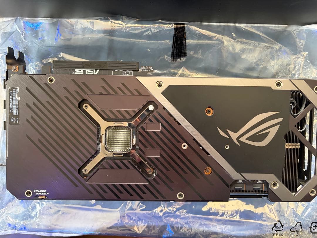 グラフィックボード・グラボ・ビデオカード ASUS ROG STRIX RADEON RX 6800 OC 16GB
