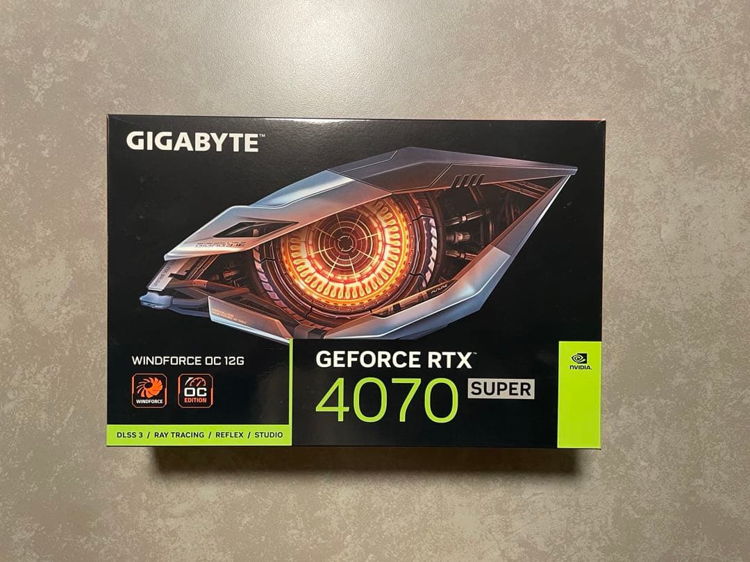 RTX 4070 Super 12g gigabyte 【新品同様】