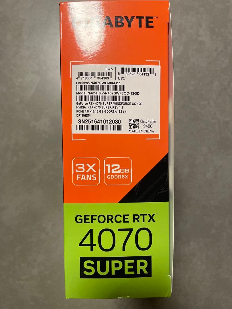 RTX 4070 Super 12g gigabyte 【新品同様】