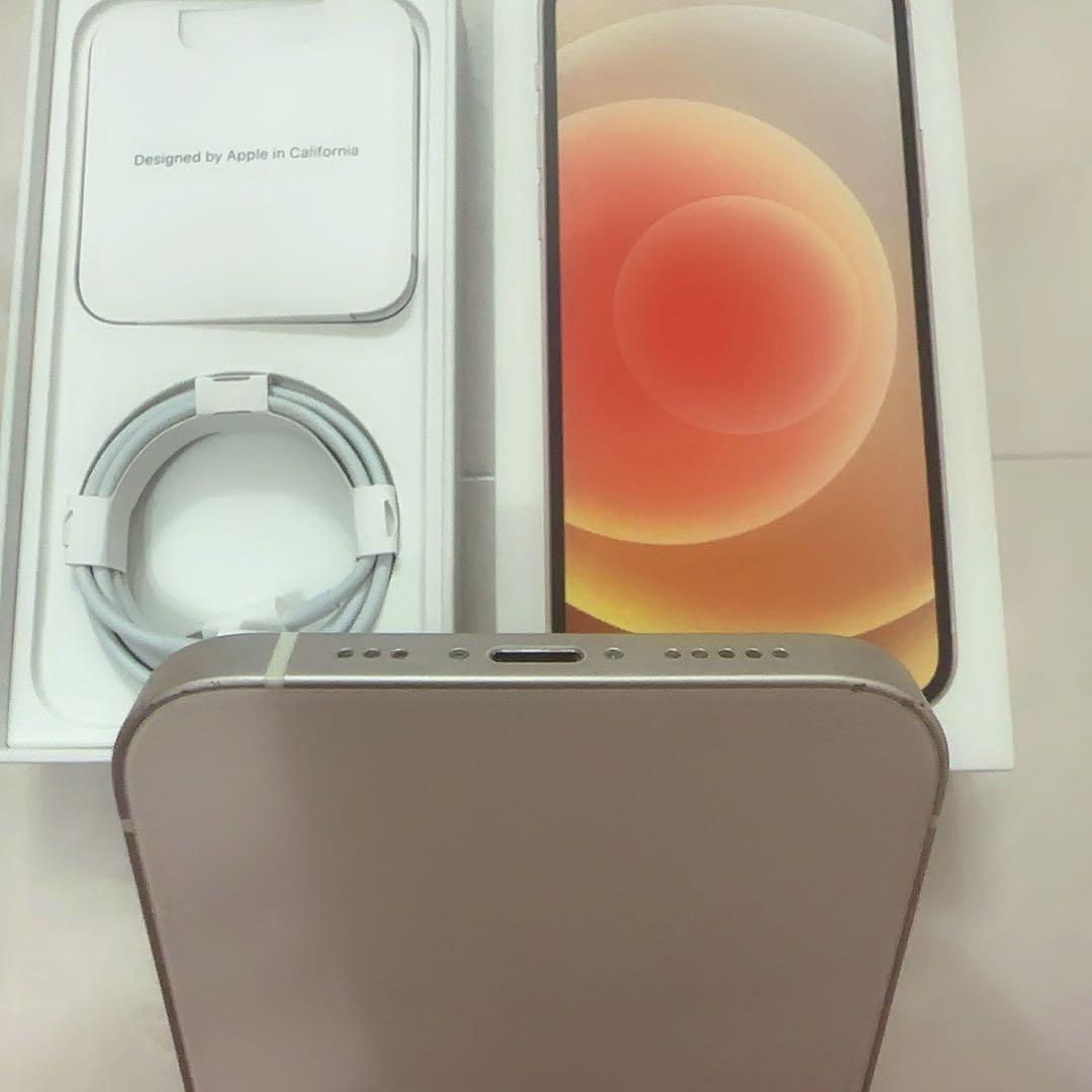 【最終値下げ】iPhone12本体(箱付き)ホワイト 128GB SIMフリー