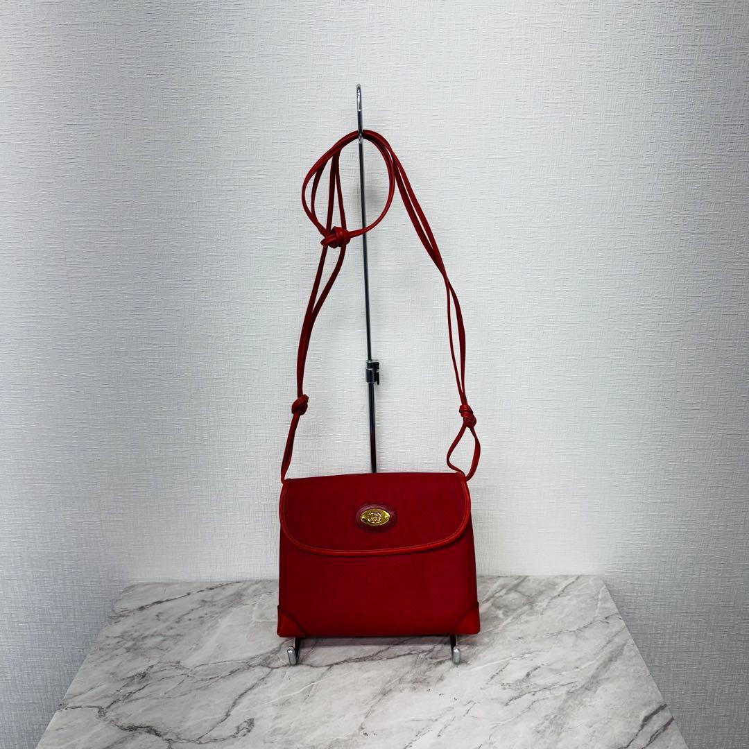 ✨GUCCI✨グッチ✨レッド✨ヴィンテージ✨ショルダーバッグ✨