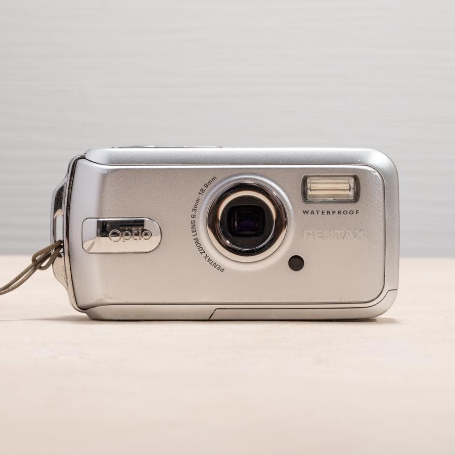 【防水カメラ】Pentax Optio W20 シルバー　スマホ転送OK