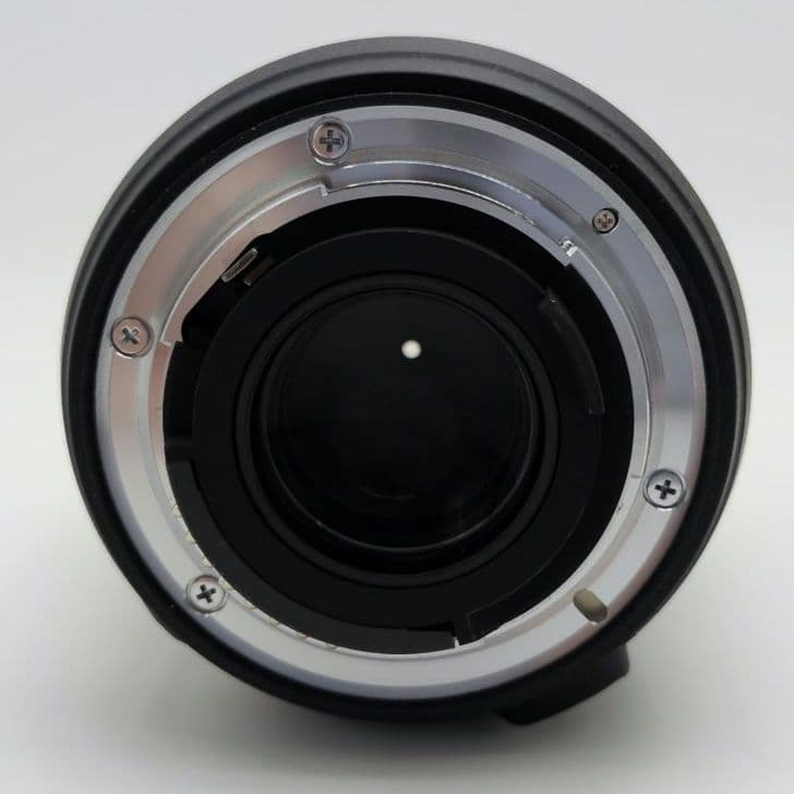 月　NIKKOR 60mm f/2.8G ED