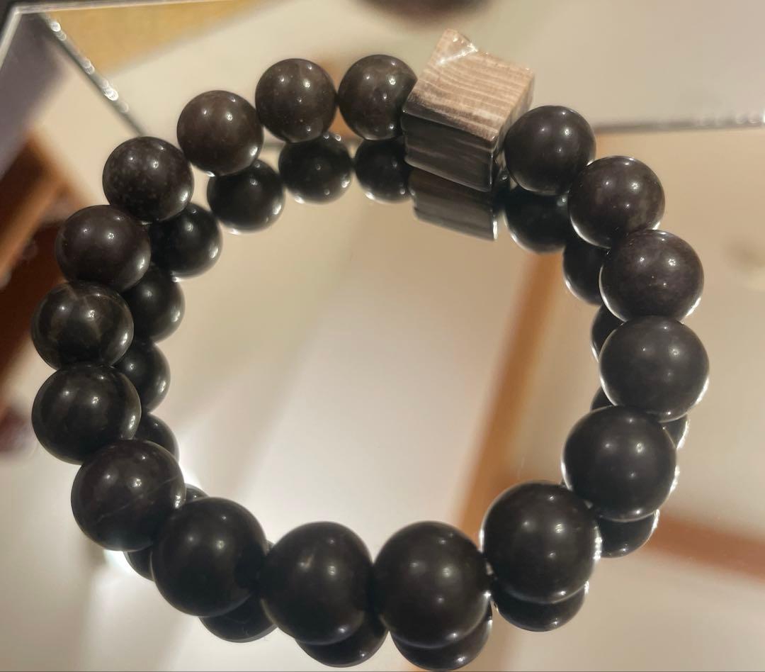 ぼ*ん様 天然石 ブレスレット 神居古潭石 チョコ　北海道　珪化木　デザインブレ