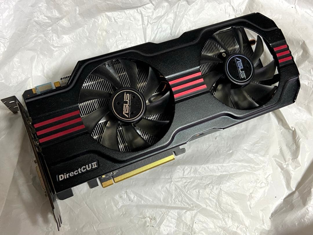 ASUS DirectCU II グラフィックボード