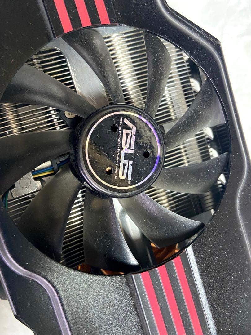 ASUS DirectCU II グラフィックボード