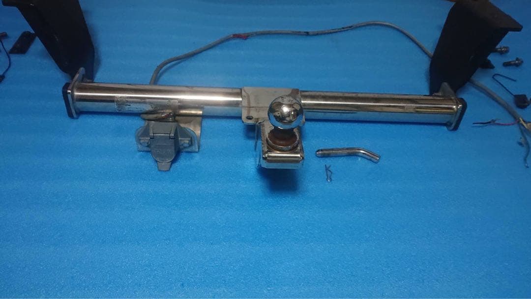 ヴェルファイア20 アルファード20 ヒッチメンバー 送料込 価格