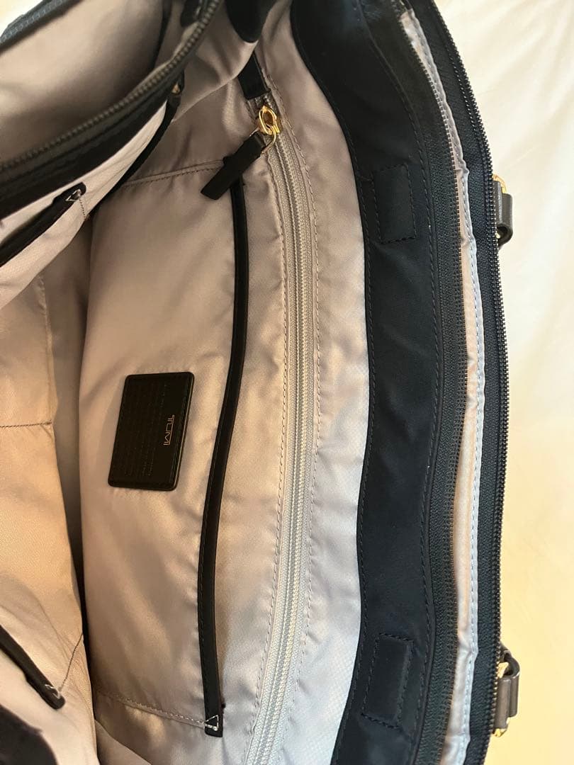 TUMI ブラック レディース ビジネスバッグ