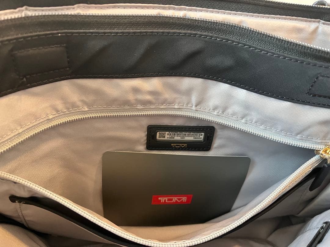 TUMI ブラック レディース ビジネスバッグ