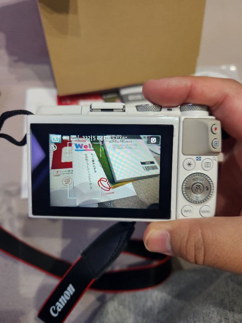 Canon EOS M3 ミラーレス一眼カメラ キャノンデジカメ