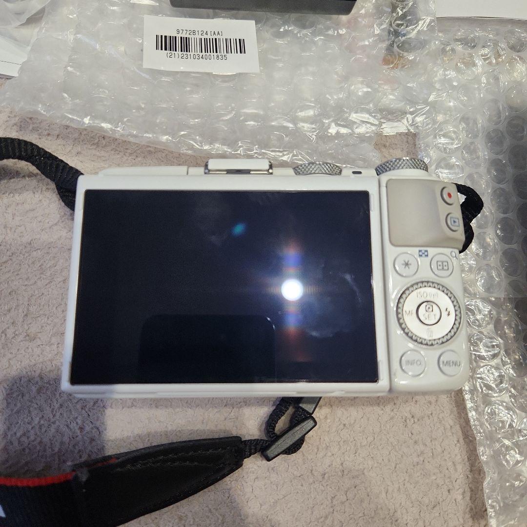 Canon EOS M3 ミラーレス一眼カメラ キャノンデジカメ