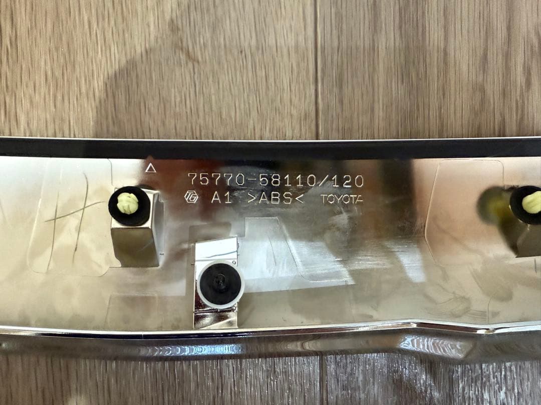 アルファード30系後期　ボンネットフードモール　メッキガーニッシュ