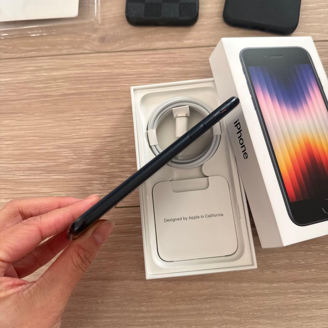 iPhone SE3 128GB 第3世代 ブラック　SIMフリー