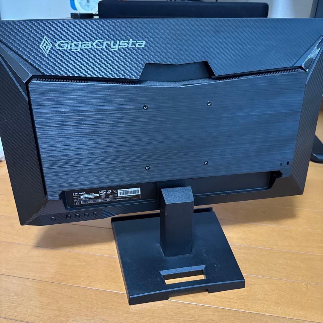 ゲーミングモニター23.8インチGiga Crysta