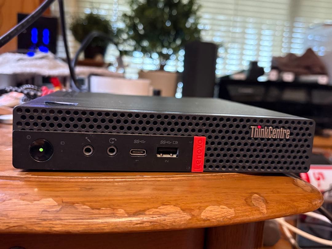 Lenovo ThinkCentre M920q デスクトップPC