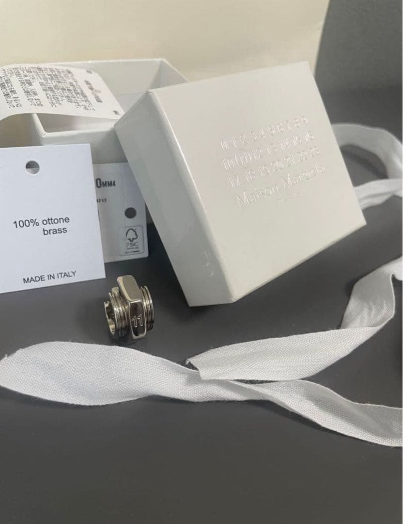 maison margiela メゾンマルジェラ ボルト&ナット　リッジドピアス