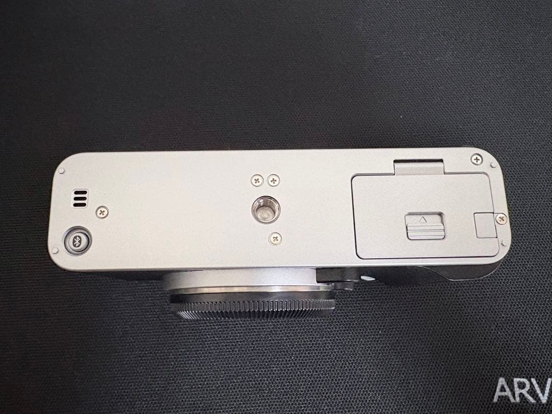 【即購入OK】Fujifilm X-E5 シルバー　ボディのみ