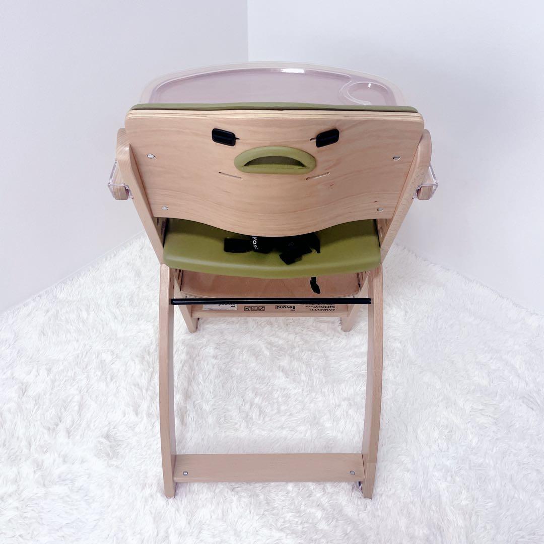 【超美品】ビヨンド　ジュニア ハイチェア 木製　Abiie オリーブ