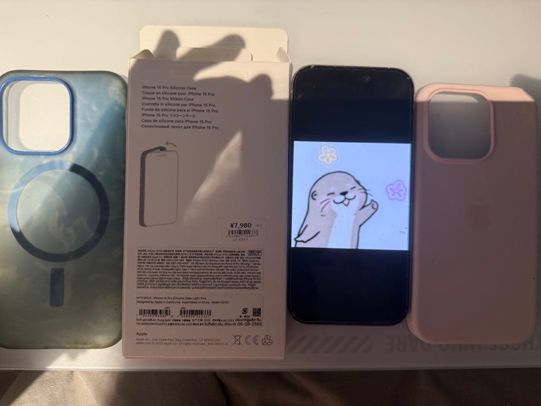 くるみさん　15pro 256gb