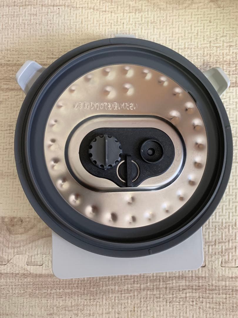 TOSHIBA 圧力IH炊飯器 RC-6PXR 2022年製
