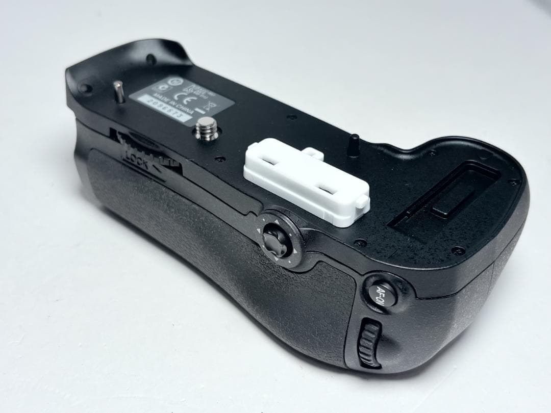 新品級 ニコン MB-D12 マルチパワーパック