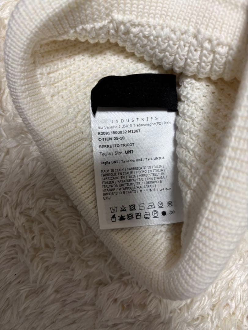 モンクレール ホワイト ニット帽