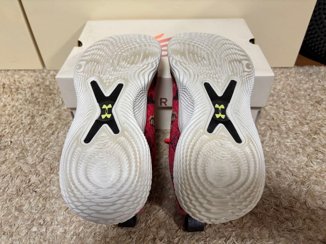 希少色✨ アンダーアーマー カリー10 ガールダッド バッシュ　ピンク