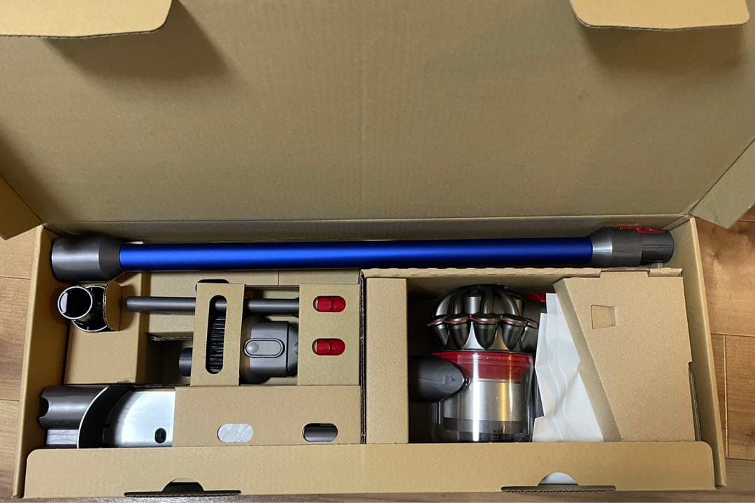 Dyson V8 Slim Fluffy スティッククリーナー