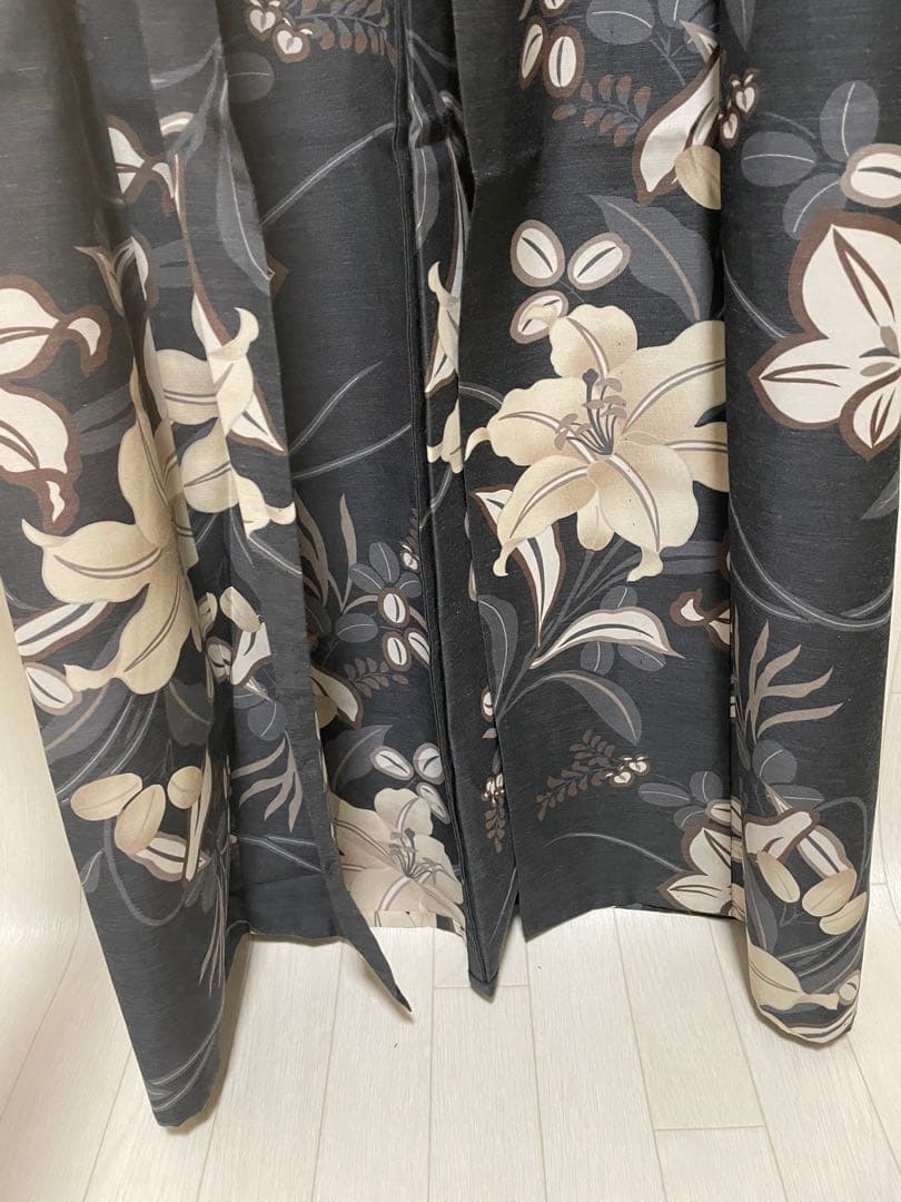 撫松庵　浴衣　花柄　ブラック系