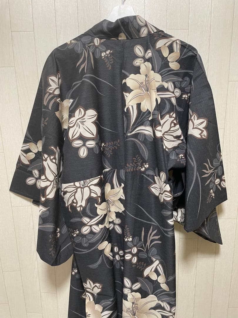 撫松庵　浴衣　花柄　ブラック系