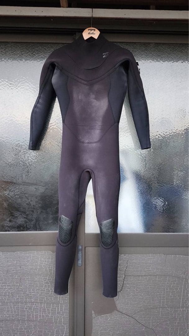 BILLABONG ブラック フルスーツ3ミリ