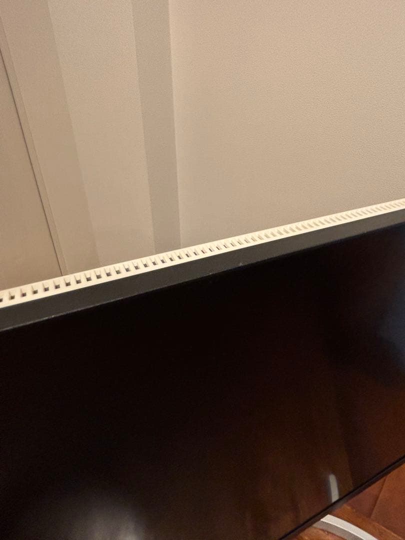 LG 32UN500-W 31.5インチ 4Kモニター（美品・VESA使用のみ）