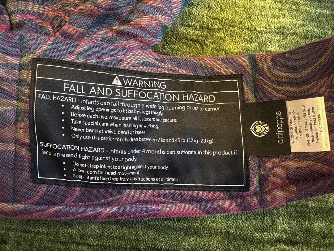 【Zen1982】artipoppe 幾何学模様 抱っこ紐