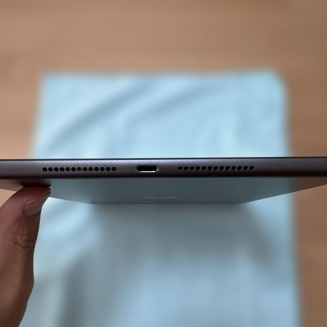 iPad Wi-Fi 32GB Space Gray 第７世代　バッテリー92%