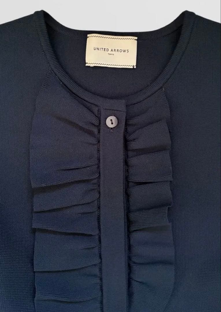 UNITED ARROWS P イレギュラーフリル ベスト　ネイビー 新品✨