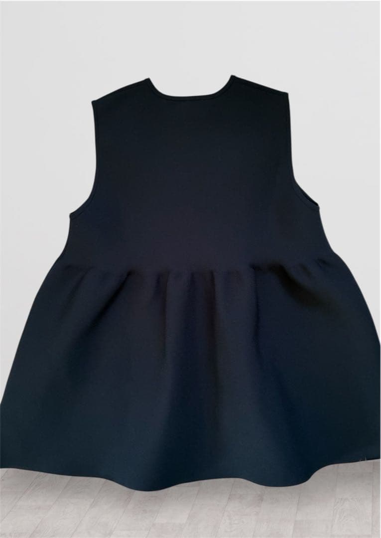 UNITED ARROWS P イレギュラーフリル ベスト　ネイビー 新品✨