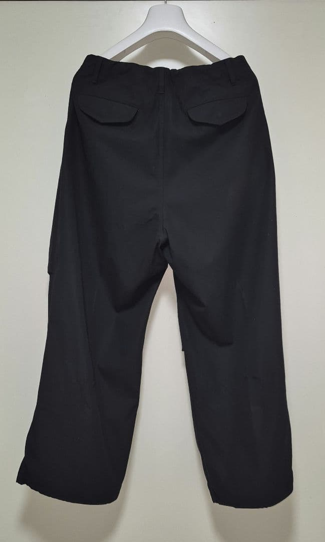 グラフペーパー カーゴパンツ