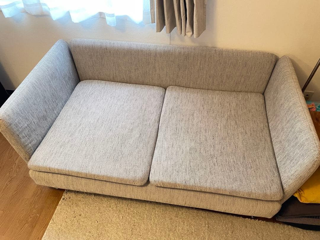 【送料込】IKEA ソーデルハムン 3人掛けコンパクトソファ　アームレスト付き