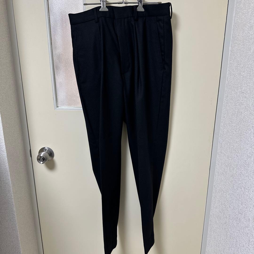 MBハイエンド尾州ウール クラシックテーパードスラックス