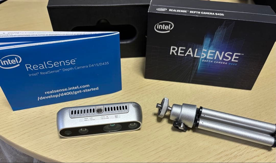Intel RealSense D435 深度カメラ