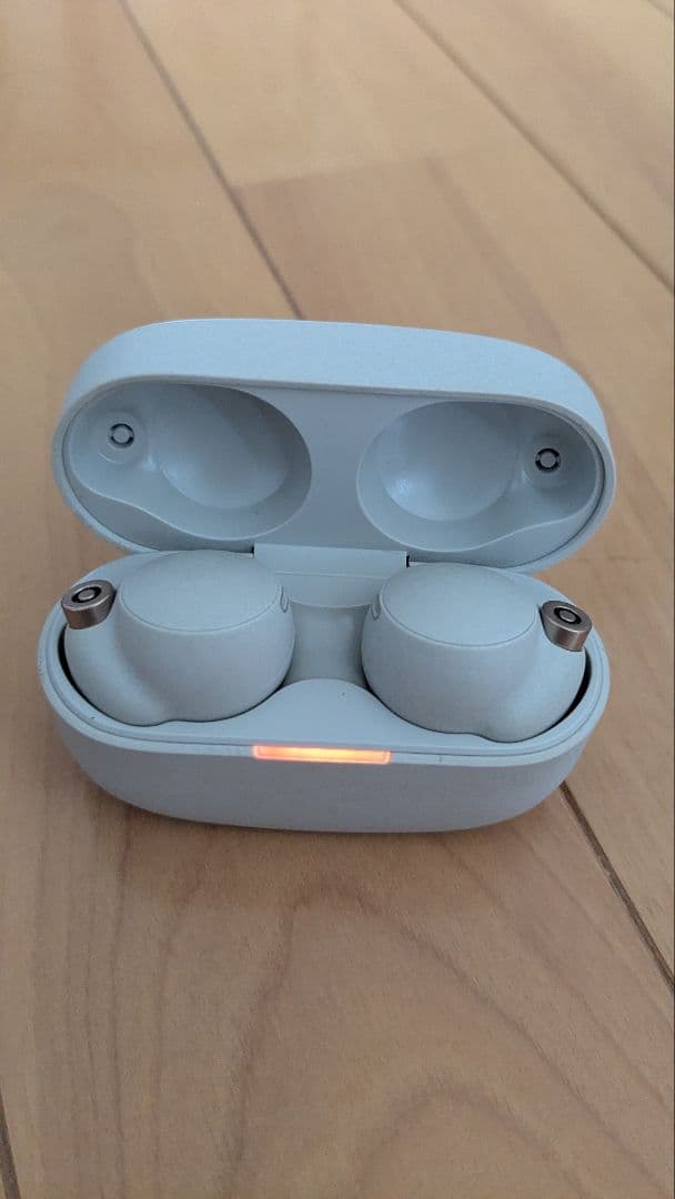 ワイヤレスイヤホン【WF-1000XM4】【ケース付】ノイキャン有