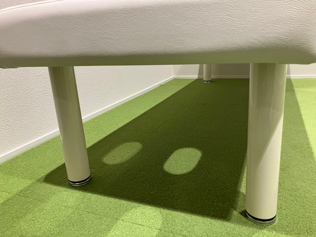 高田ベッド　有孔外脚DXベッド　マッサージベッド　施術台　施術ベッド　国産