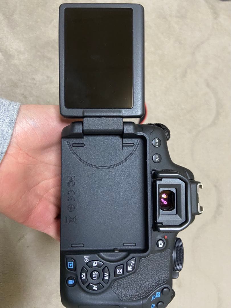 【美品】Canon eos kiss x8i ダブル ズームキット