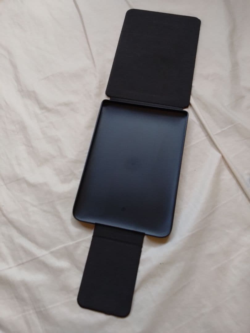 中古 Kobo Clara HD 本体 カバー付き 8G